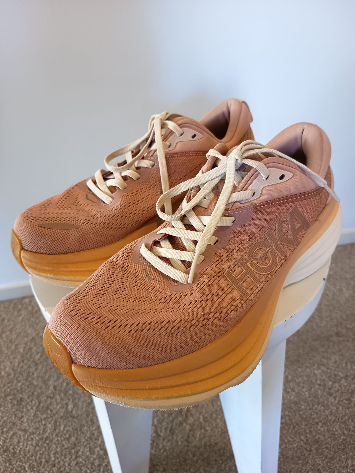 Hoka Bondi 8 Sneakers (40/9)