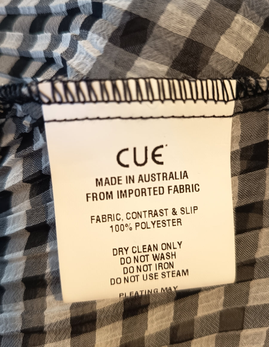 Cue Gingham Pleat Midi Dress (8)