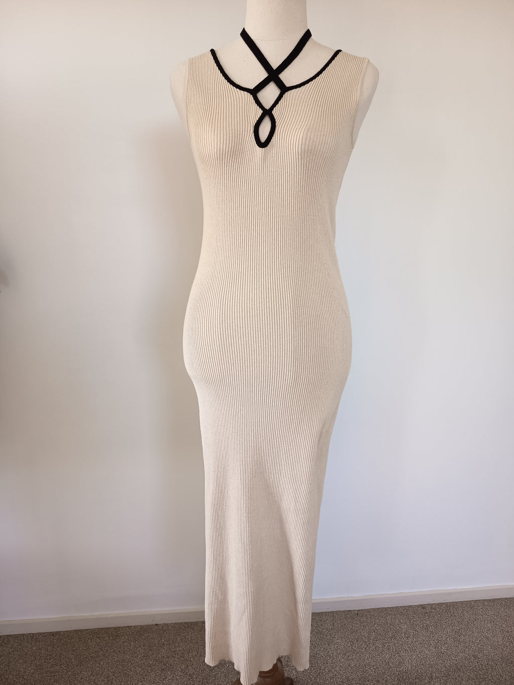 Wynn Hamlyn Cotton Keyhole Knit Dress (8)