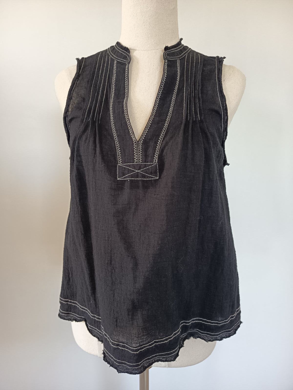 Max Wren Contrast Stitch Sleeveless Top (10)