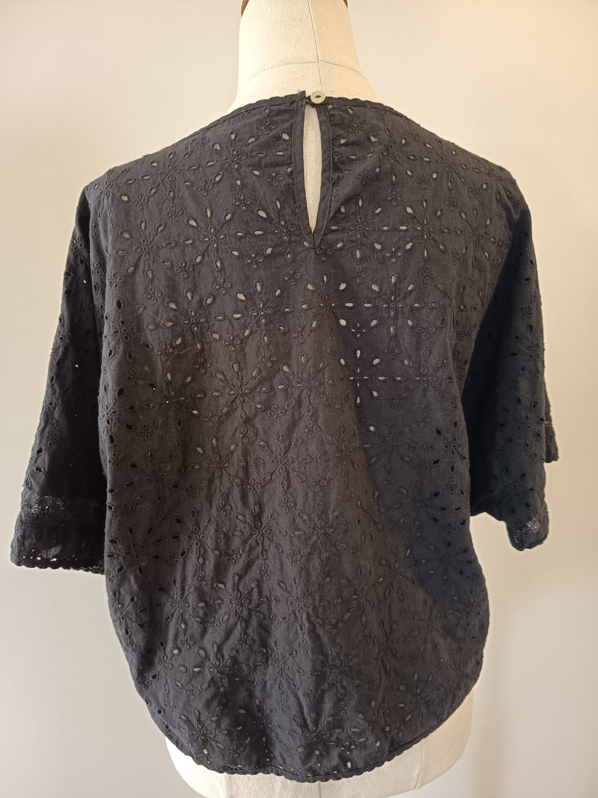Max Embroidered Boxy Top