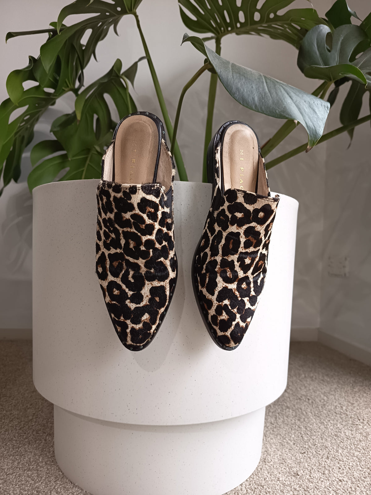 Mi Piaci Luxe Leopard Pony Hair Mules
