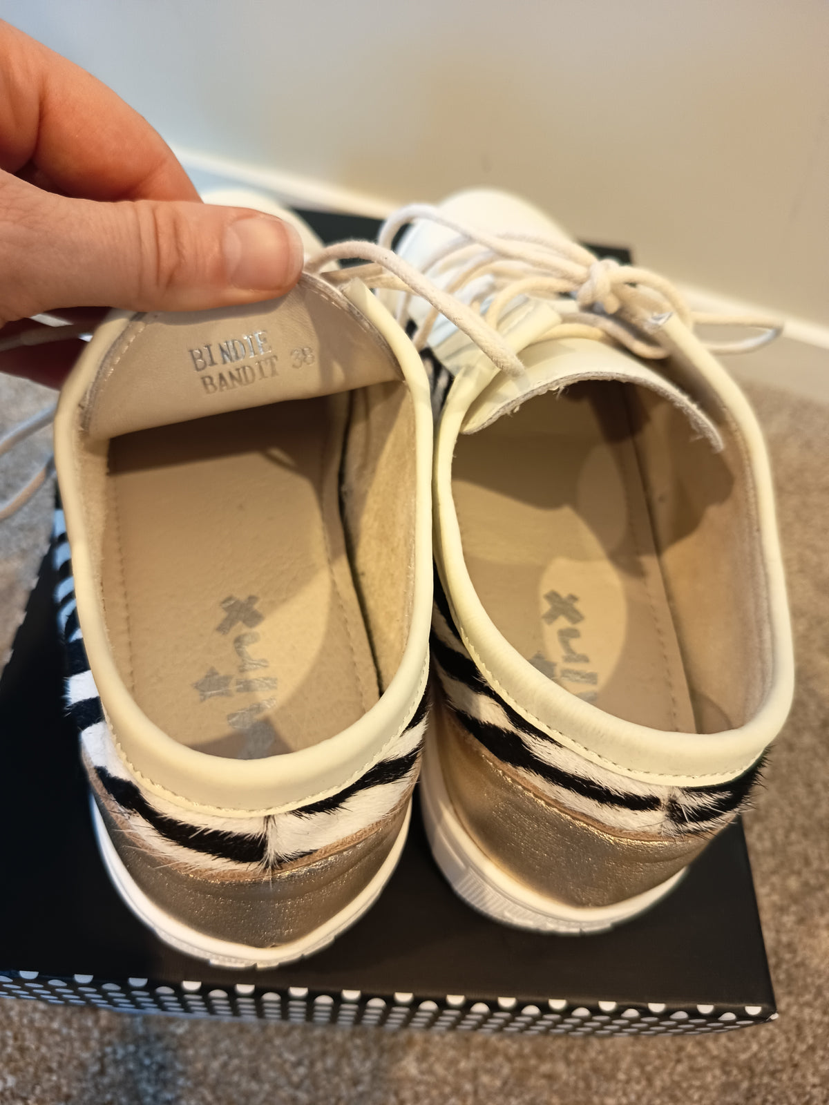 Minx Bindi Bandit Sneaker (NEW)