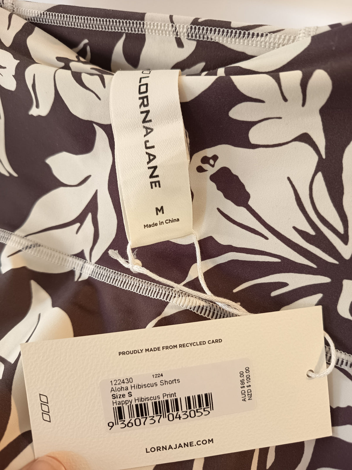 Lorna Jane Hibiscus Hi-Fold No Ride Bike Shorts (M)