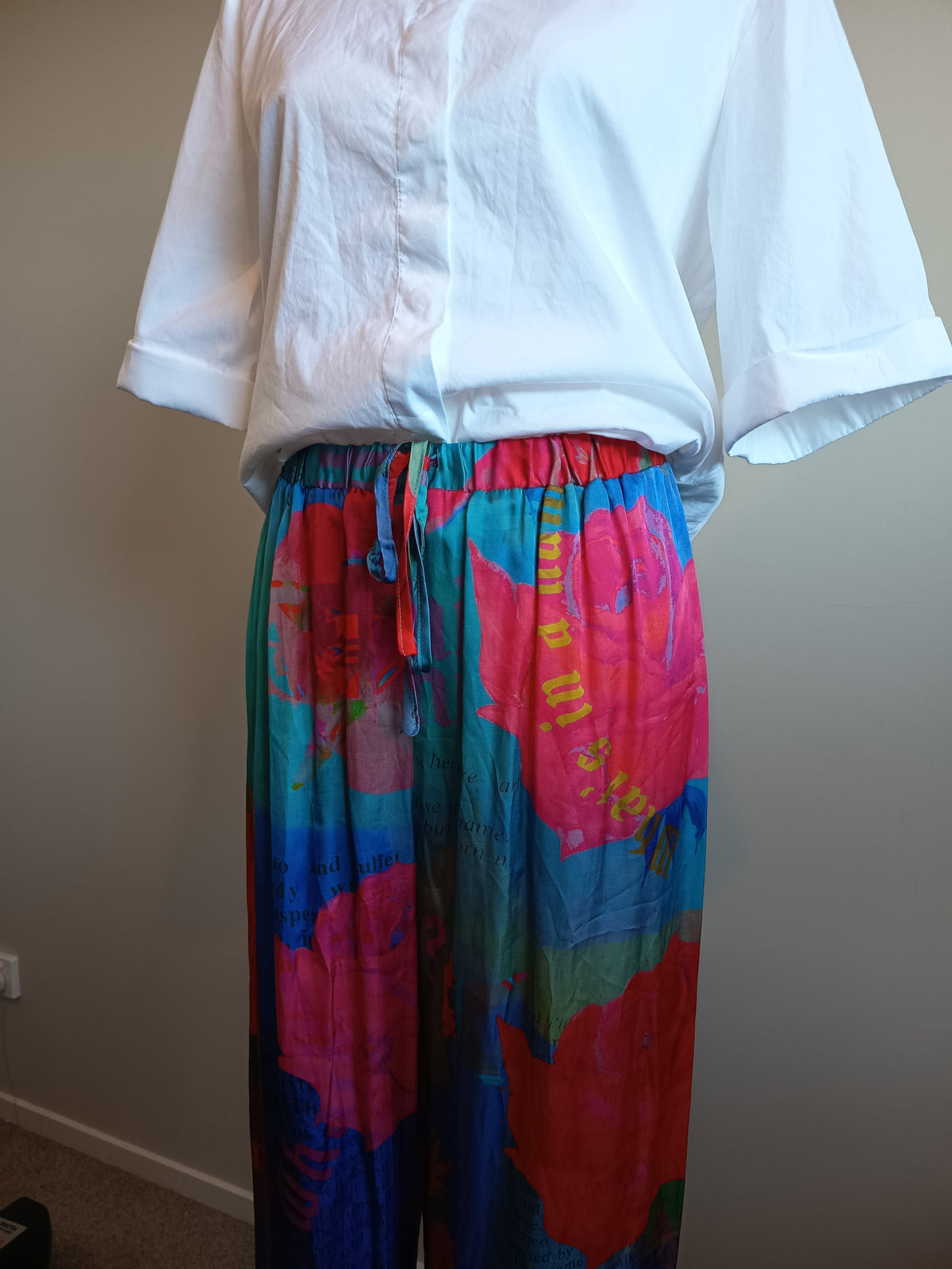 SUMMI SUMMI Elastic Waist Pants - O, Romeo