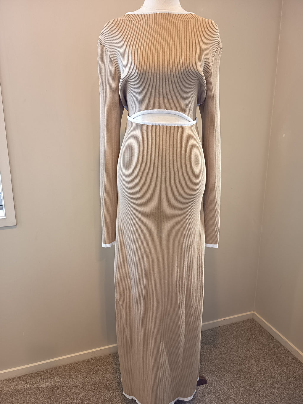 DISSH Binding Wheat Sleeved Knit Dress