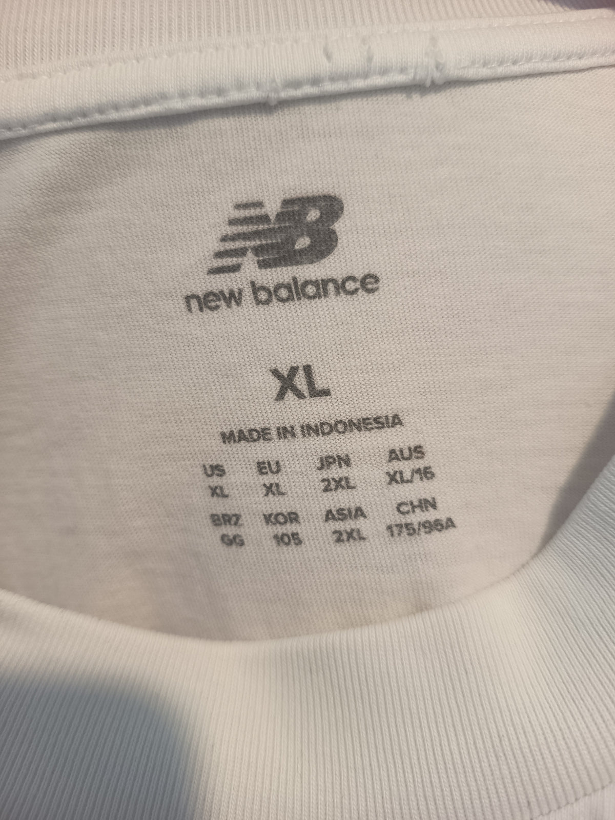 New Balance Flower Tee (XL)