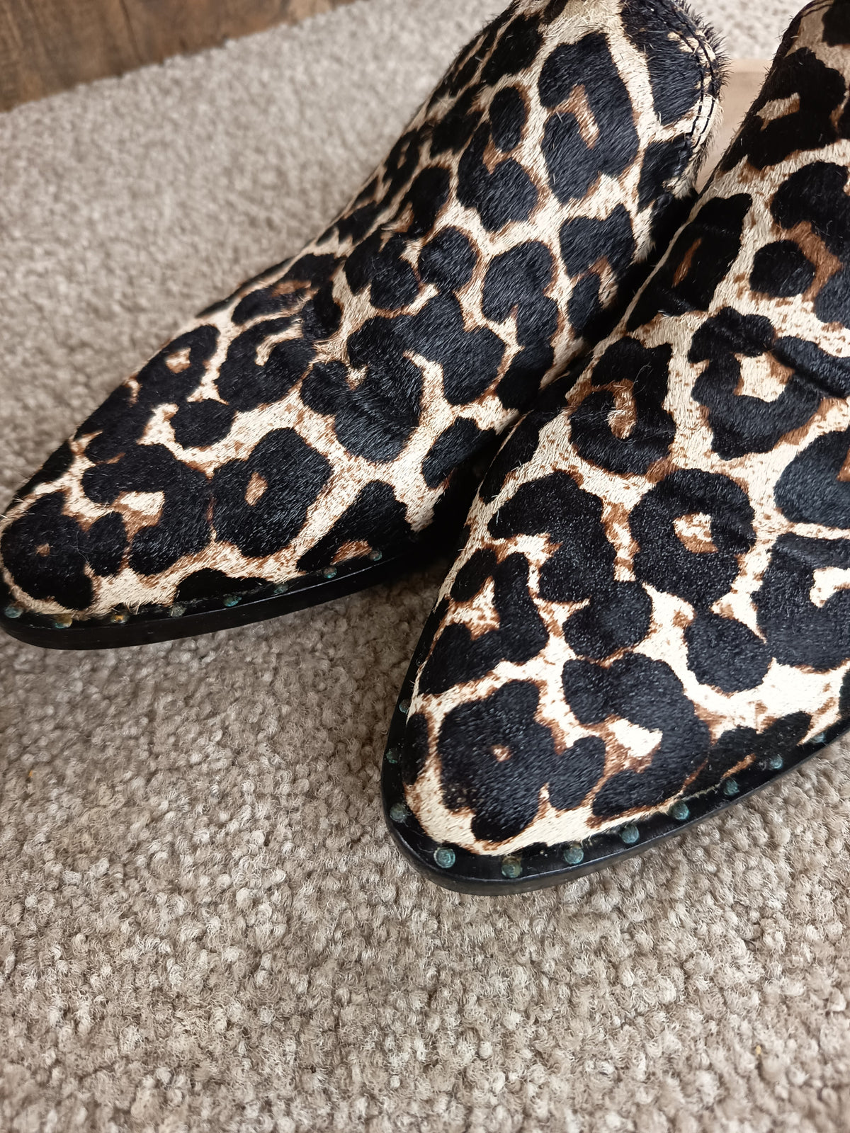 Mi Piaci Luxe Leopard Pony Hair Mules