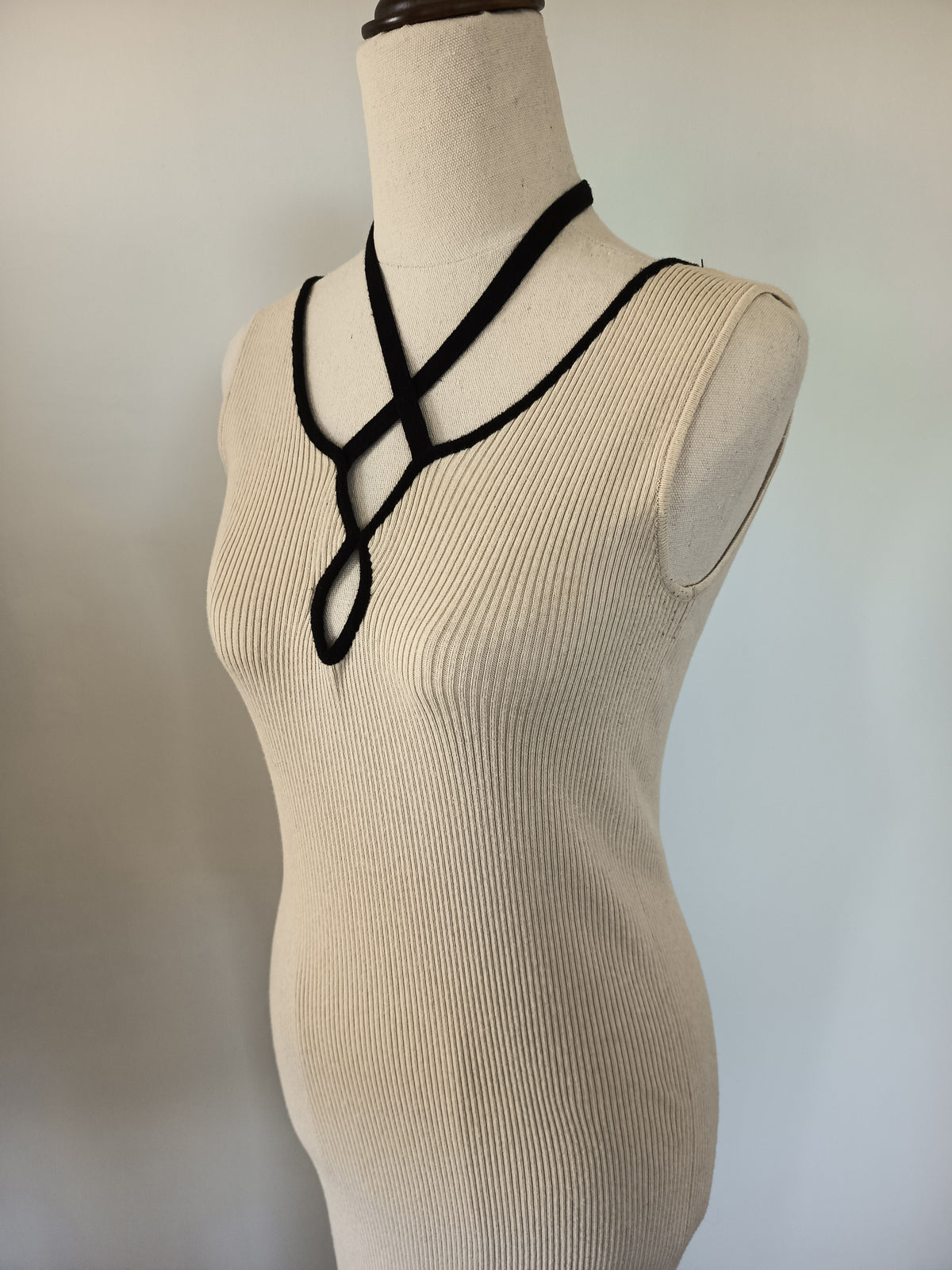 Wynn Hamlyn Cotton Keyhole Knit Dress (8)