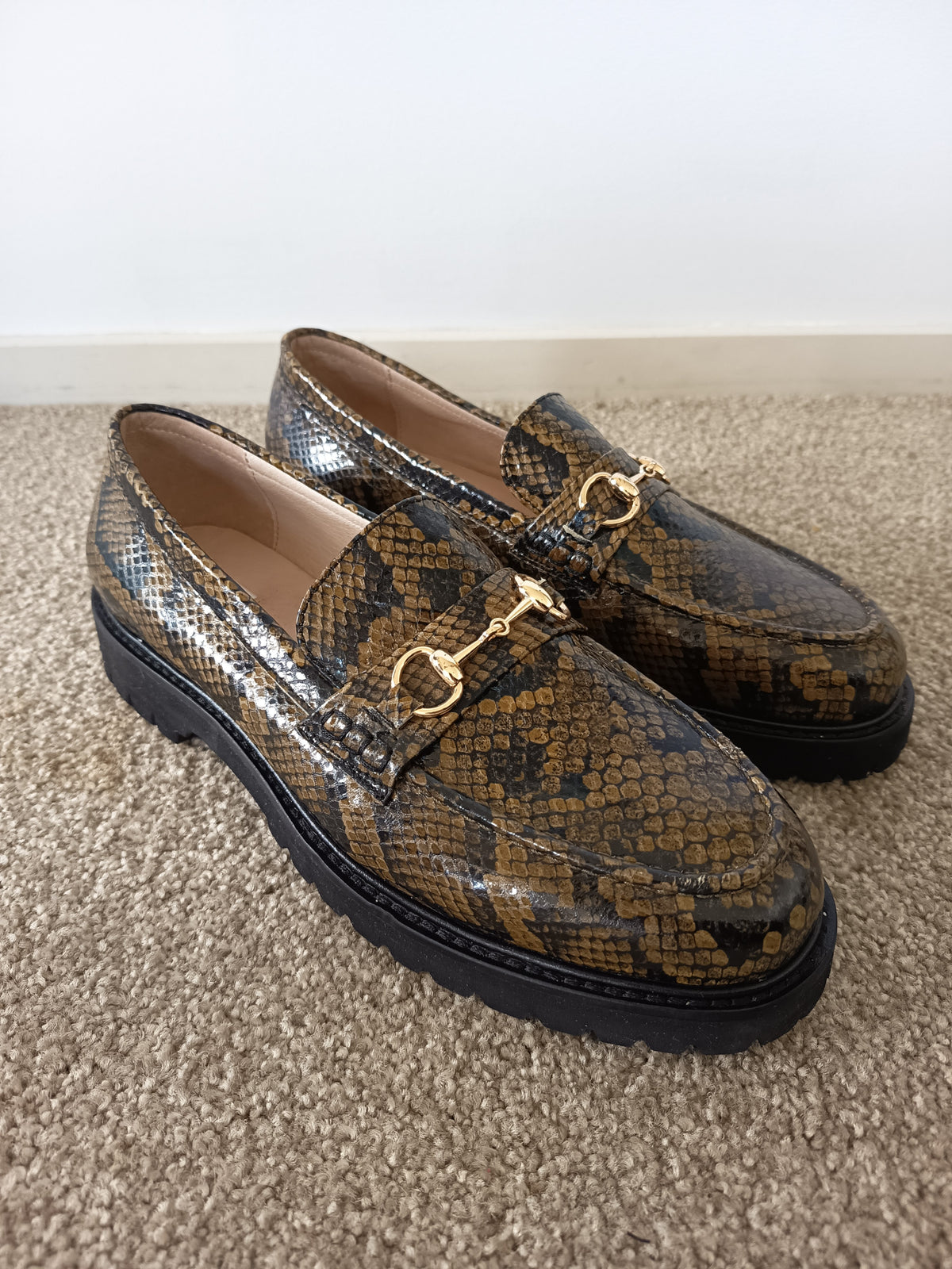 Kathryn Wilson Shandre Loafers (40/9)