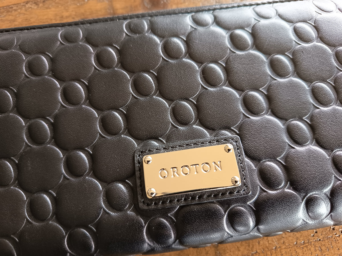 Oroton