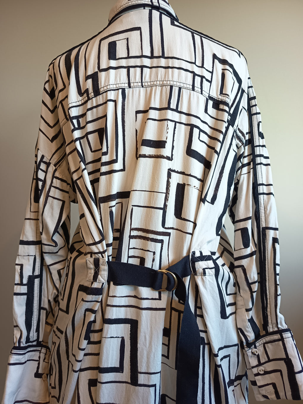 Aje Vortex Belted Shirt (8)