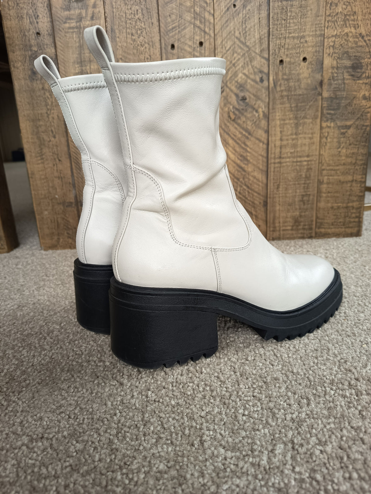 Isabella Anselmi Bing Ankle Boots