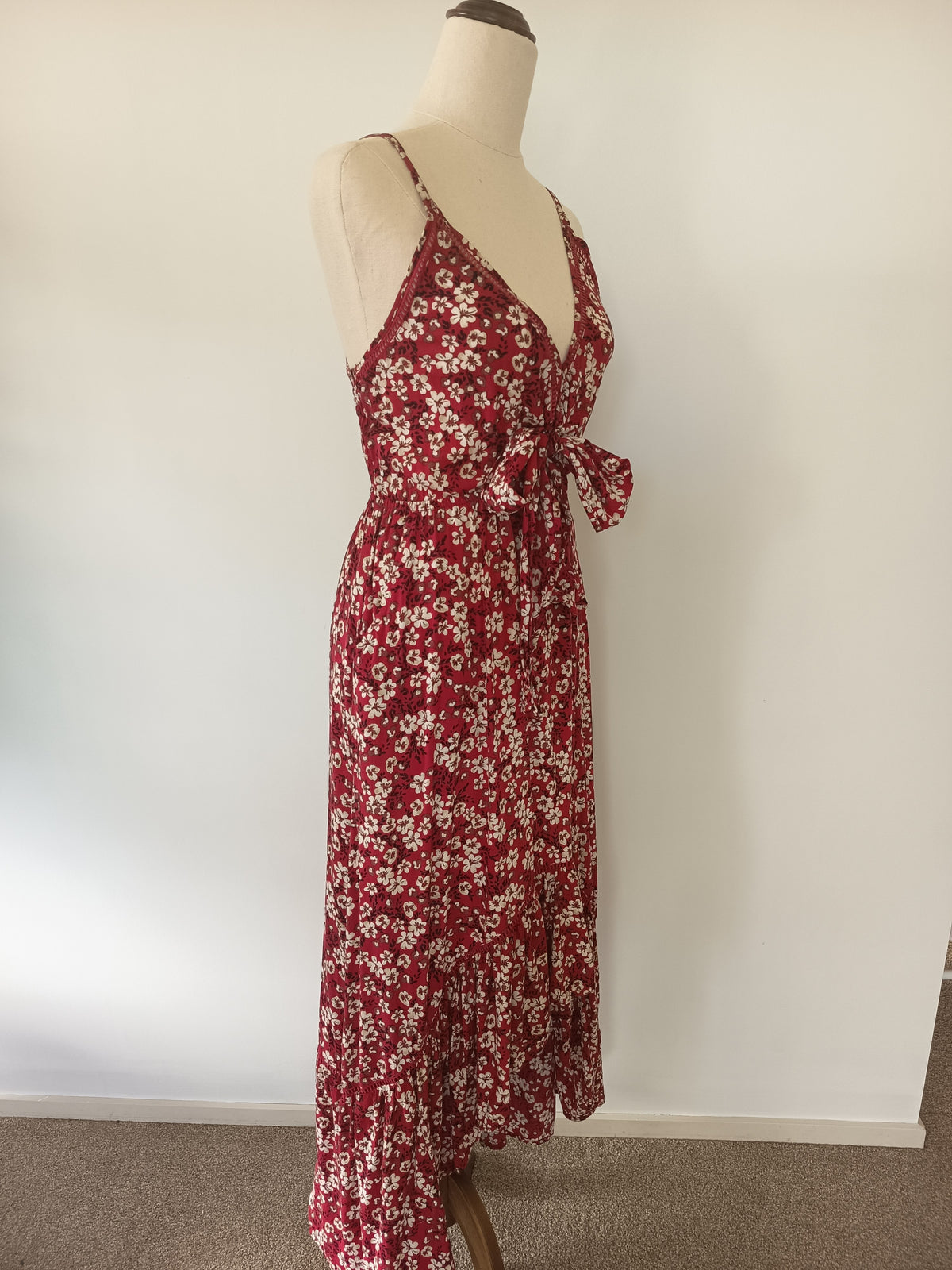 Kivari Floral Tie Front Midi Dress