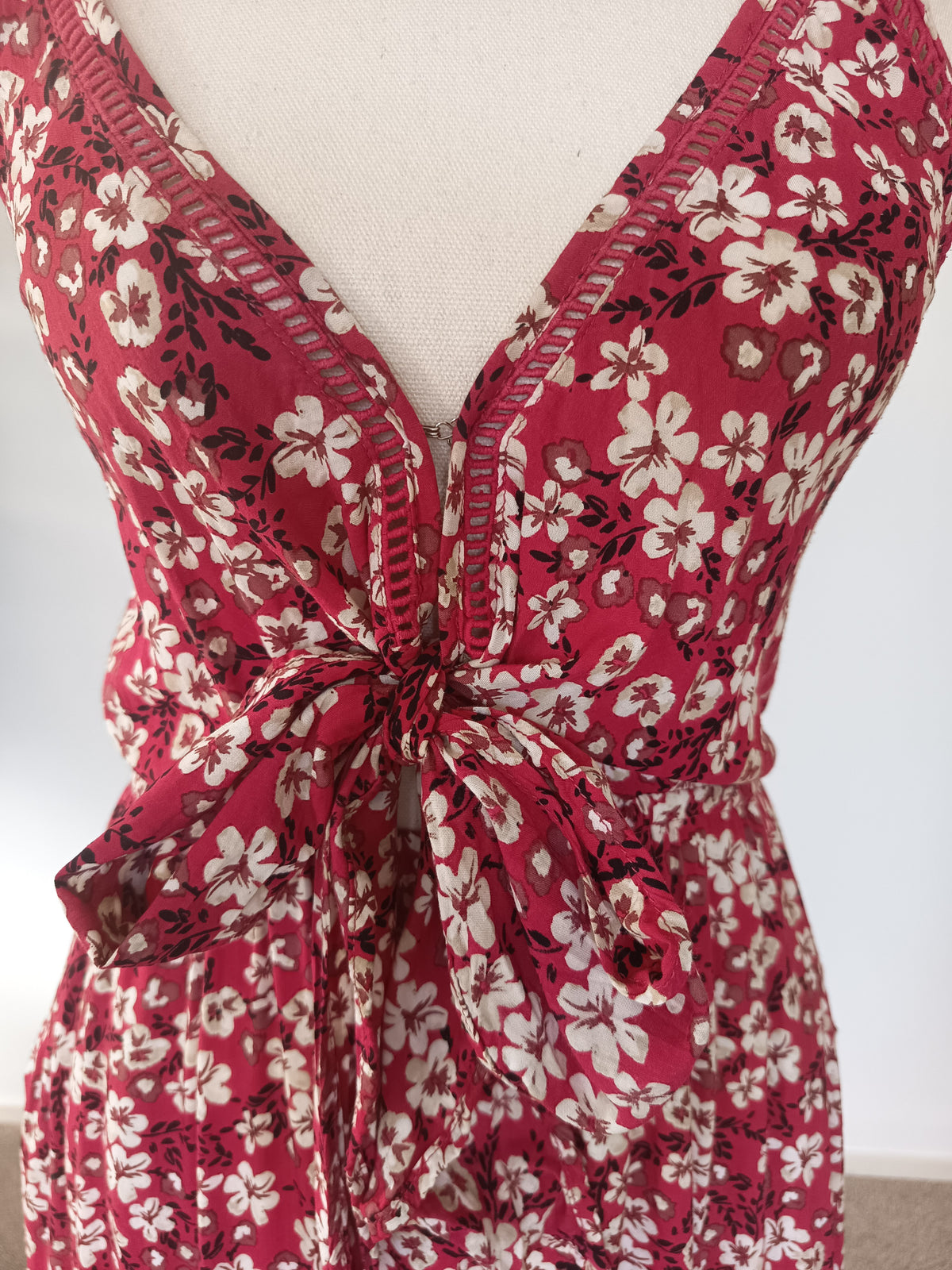 Kivari Floral Tie Front Midi Dress