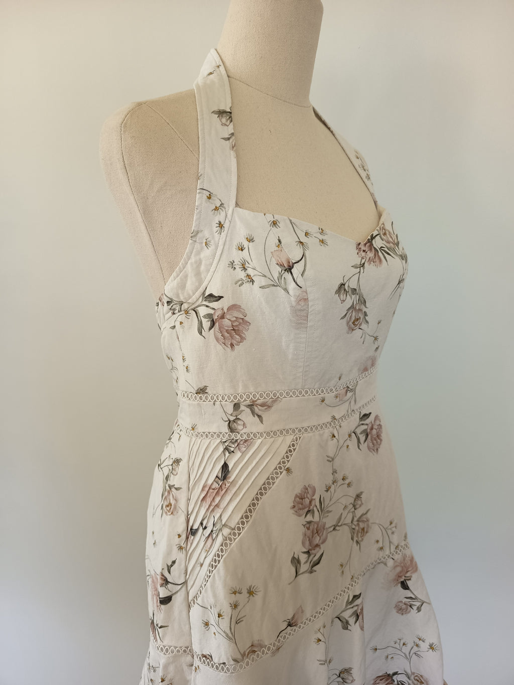 Forever New Porcelain Arianna Halter Mini Dress (10)