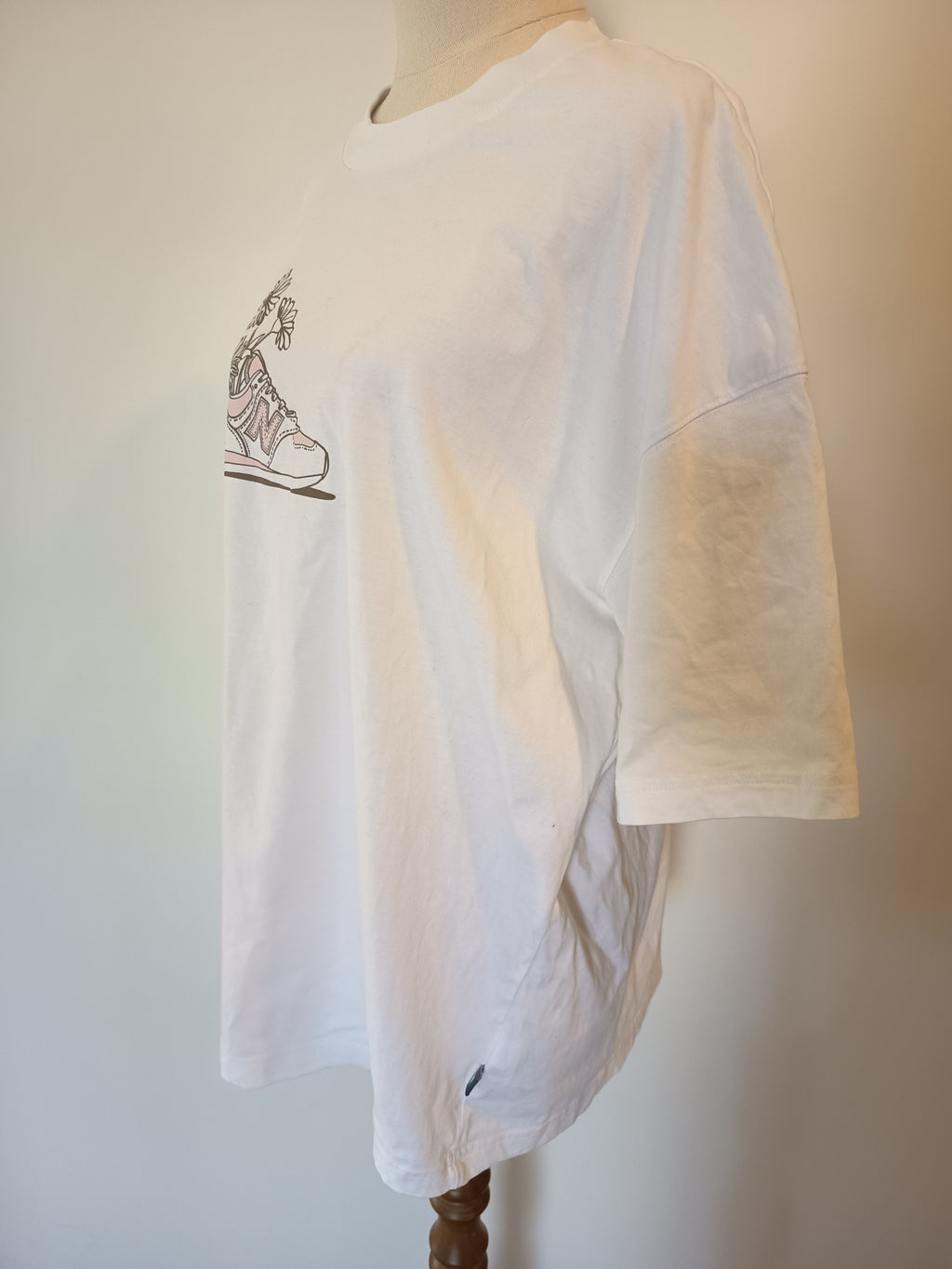 New Balance Flower Tee (XL)