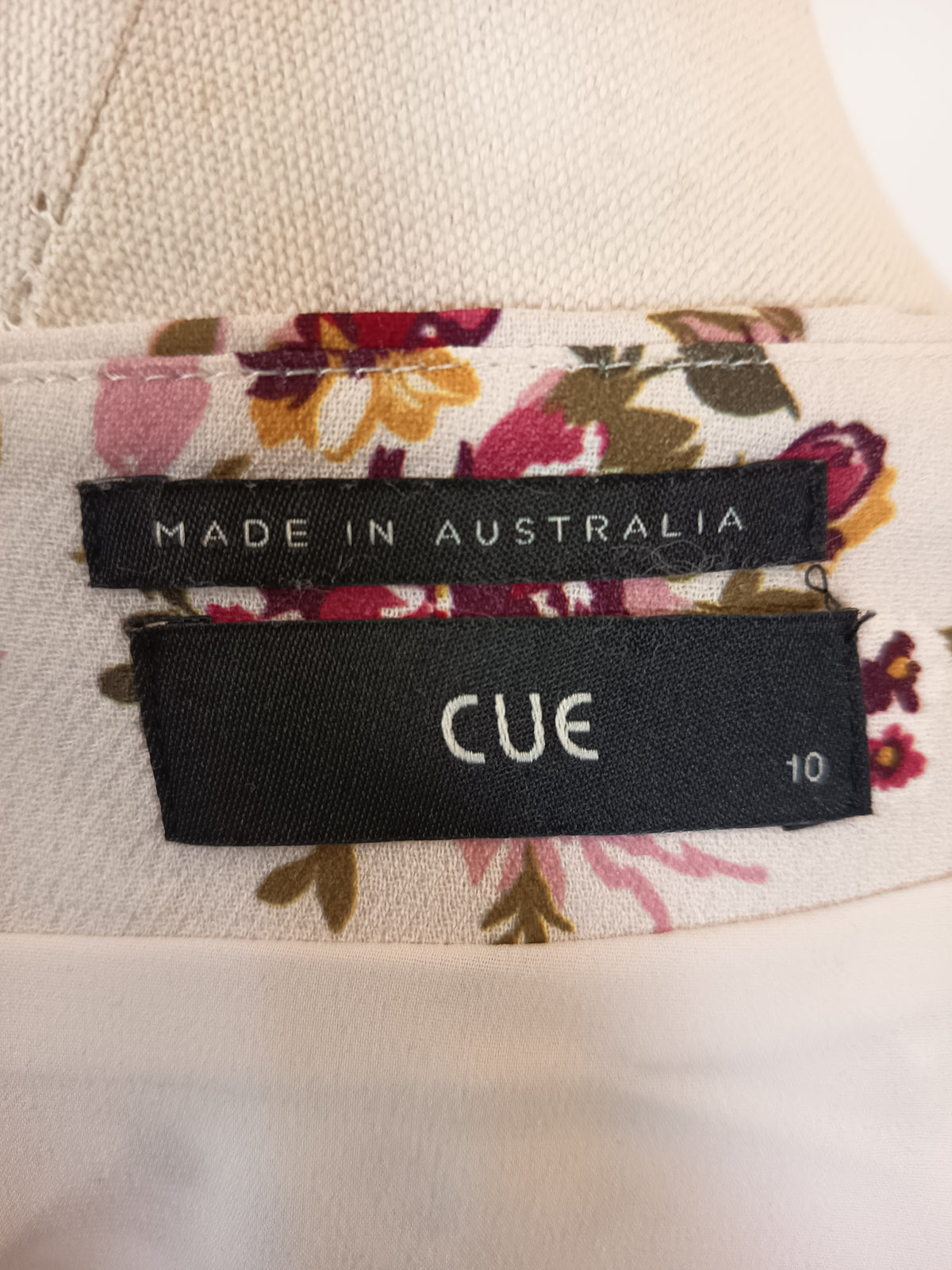Cue Floral Mini Skirt (10)