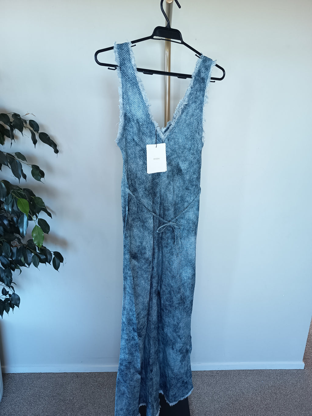 DISSH Leon V Neck Linen Slip Dress (NEW)