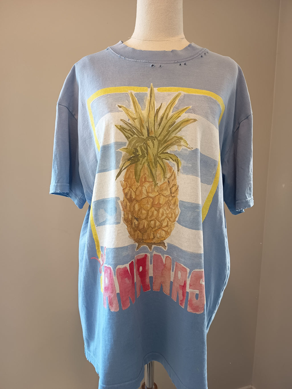 MAKU Las Ananás Distressed Tee