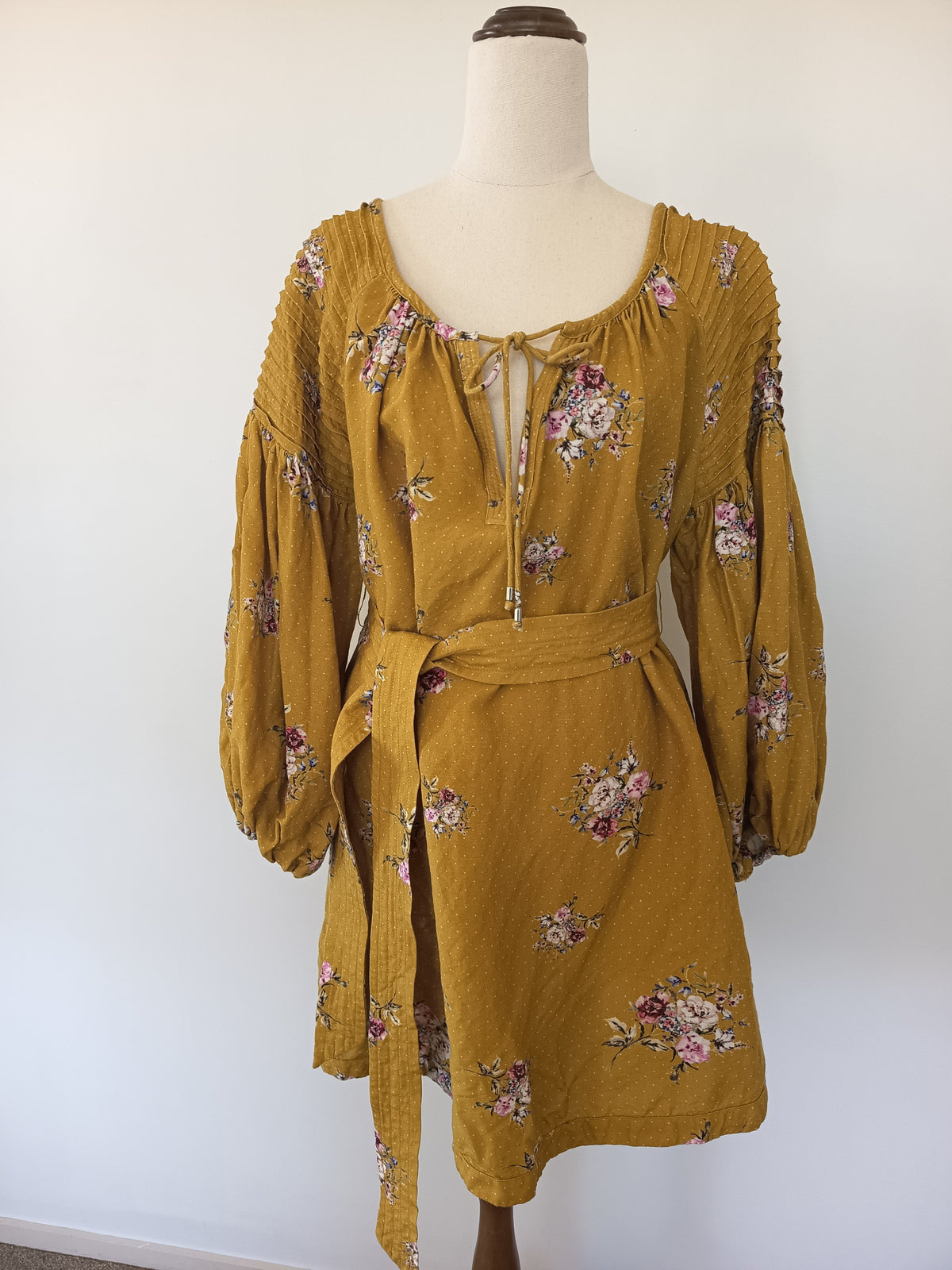 Steele Bellflower Smock Floral Yellow Dress (L)