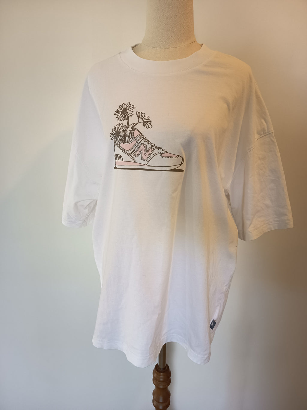 New Balance Flower Tee (XL)