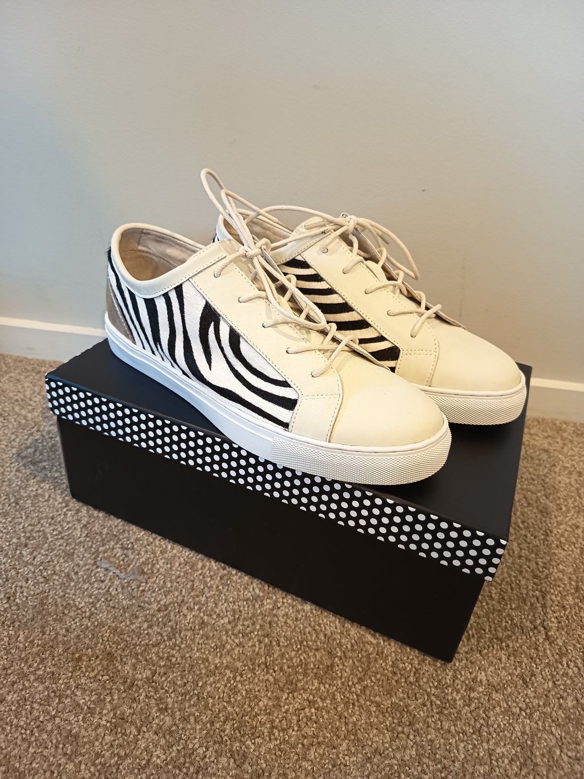 Minx Bindi Bandit Sneaker (NEW)