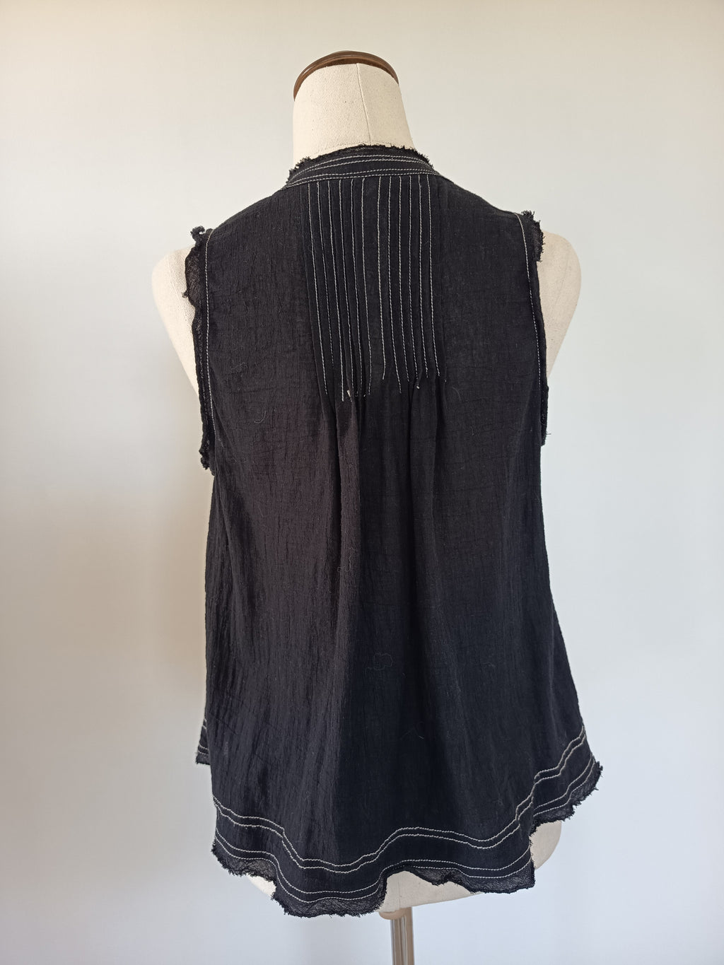 Max Wren Contrast Stitch Sleeveless Top (10)